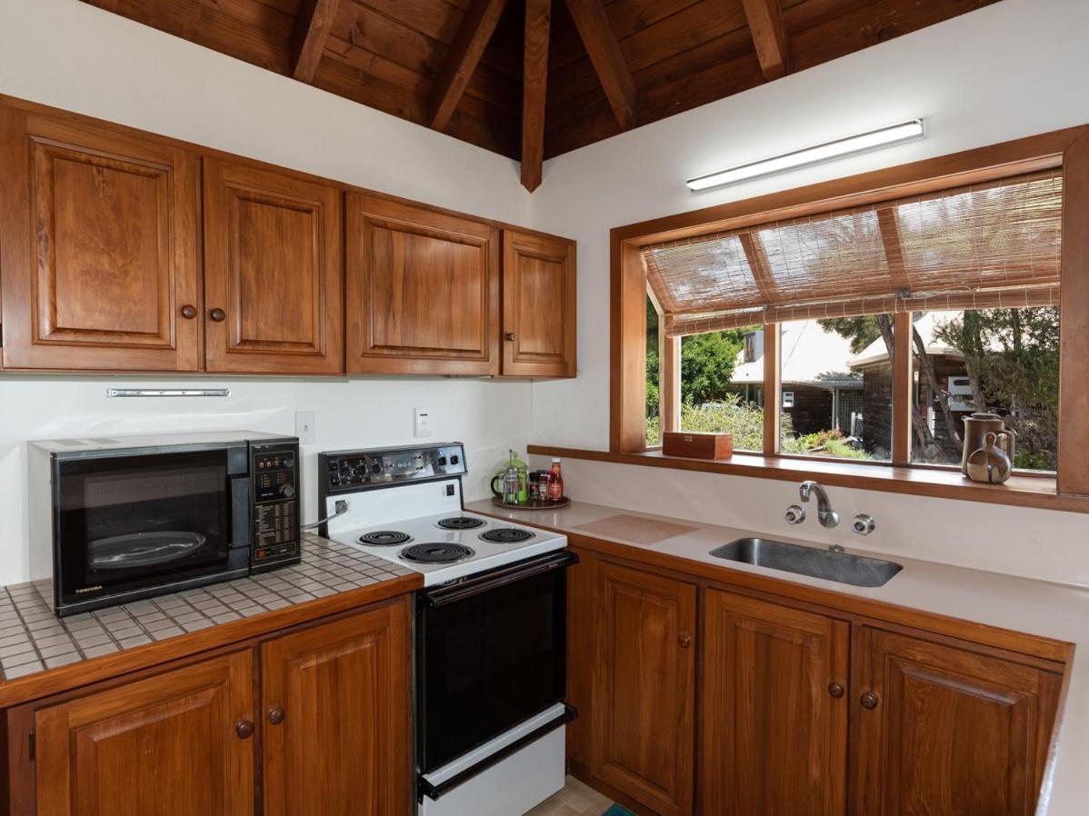 Te Maiki Escape - Russell Holiday Home Екстер'єр фото