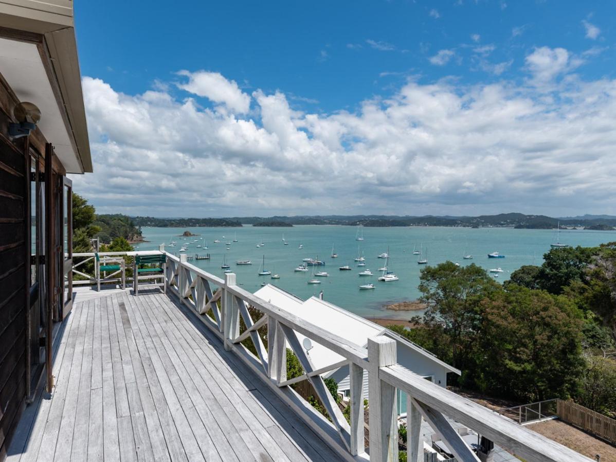 Te Maiki Escape - Russell Holiday Home Екстер'єр фото