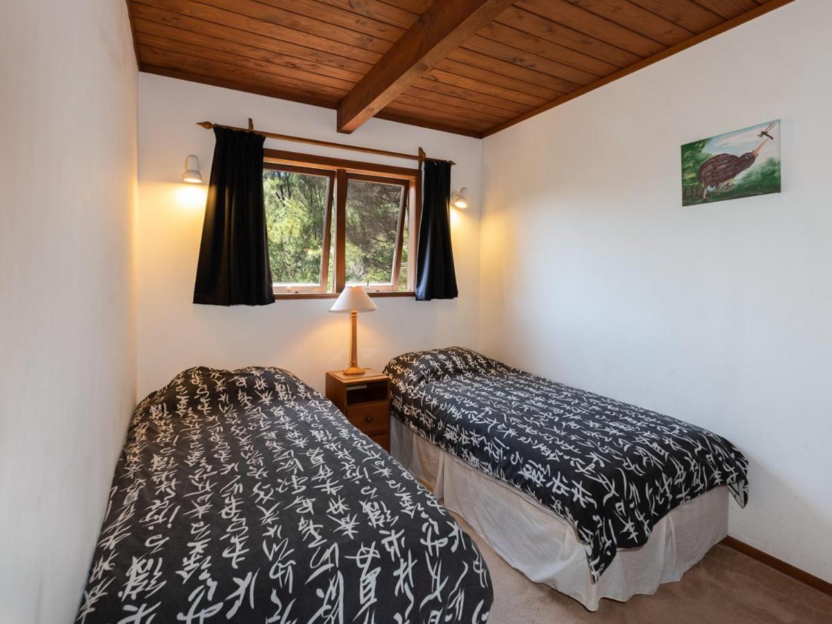 Te Maiki Escape - Russell Holiday Home Екстер'єр фото